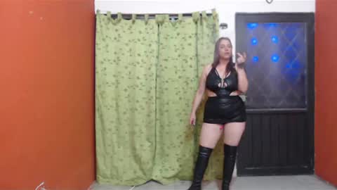 CALL ME LOVE  LAURA online show from December 15, 3:34 am