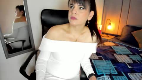 laura hotties online show from March 15, 1:57 pm