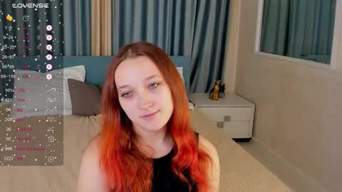 laura_kelley1 online show from November 29, 8:51 am