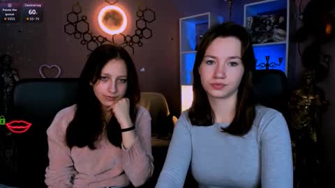 laura_queen_ online show from November 23, 8:21 pm