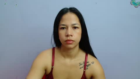 Snapshot of lauracb_ chatting on February 2, 12:46 pm lauracb          online show from February 2, 12:46 pm