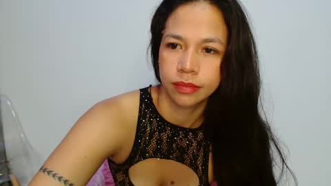 Snapshot of lauracb_ chatting on September 28, 5:14 am lauracb          online show from September 28, 5:14 am