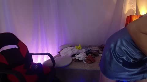 Laura Sofia online show from April 11, 7:45 am