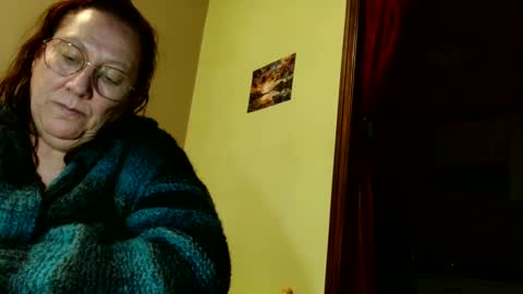 laureanne online show from January 24, 9:47 pm