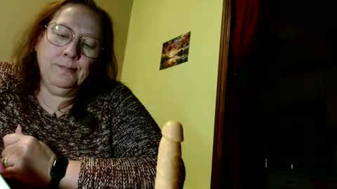 laureanne online show from March 5, 8:33 pm