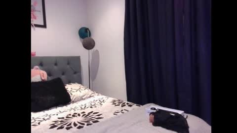 Lauren Clauz online show from November 22, 2:58 am