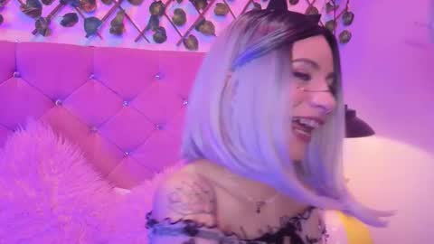 Lauren evans9 online show from March 15, 5:09 am