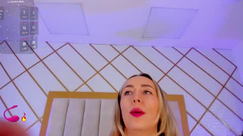 Snapshot of laurencarter1 chatting on March 12, 3:24 am    online show from March 12, 3:24 am