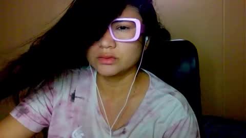 onlyfan laureng7 - 7 laureng2 online show from December 23, 9:02 am