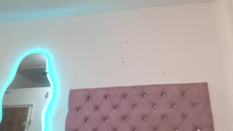 laurenlaine online show from September 12, 5:53 pm