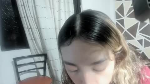 laurenn_111 online show from June 21, 5:00 am
