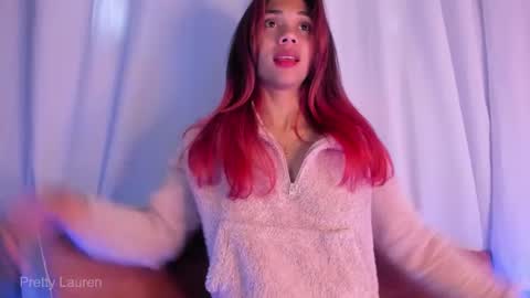 laurenn__1 online show from November 6, 4:02 pm