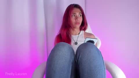 laurenn__1 online show from April 24, 3:09 am