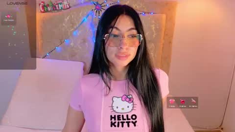 laurenn_smitth online show from December 3, 1:13 pm