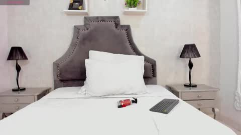 Lauren  online show from November 29, 2:54 pm