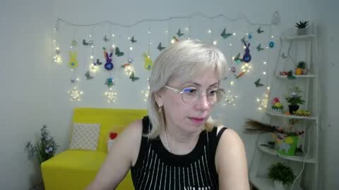 Lauren online show from April 8, 11:56 am