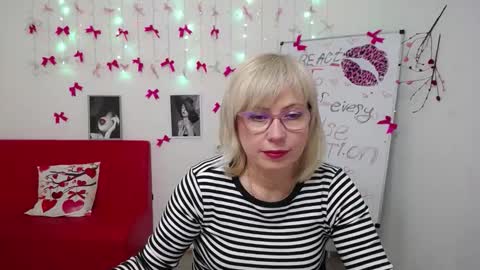 Lauren online show from March 7, 7:21 pm