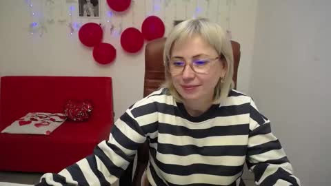 Lauren online show from January 17, 1:18 pm