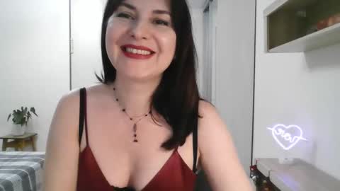Snapshot of lavender_victoria chatting on January 28, 6:49 pm Diana  online show from January 28, 6:49 pm