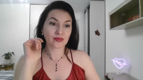 Snapshot of lavender_victoria chatting on January 5, 5:41 pm Diana  online show from January 5, 5:41 pm