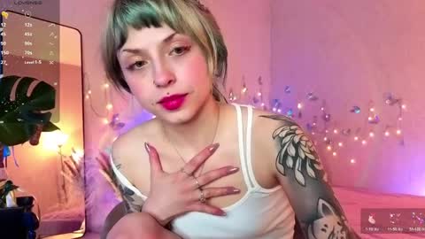 Melissa online show from April 3, 7:01 pm