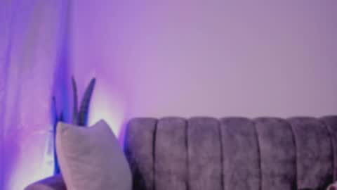 laya online show from April 21, 1:42 am