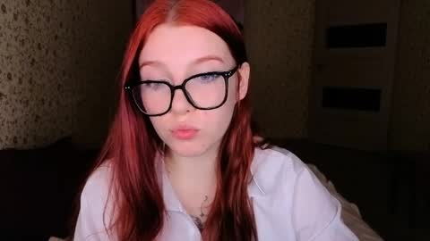 layla_glam online show from June 5, 11:11 pm