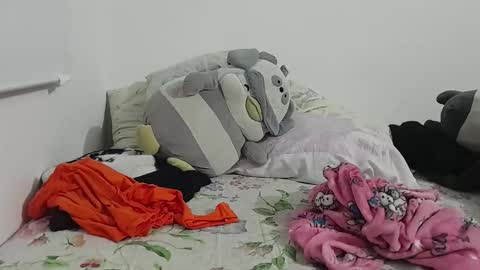 Layla online show from March 1, 1:38 am