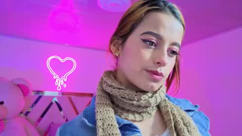 laylafoxy_tay online show from September 14, 3:04 am