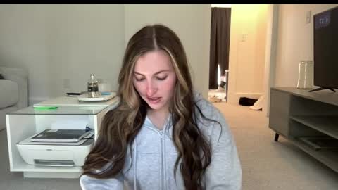 laylahlaylah1 online show from April 12, 3:26 pm