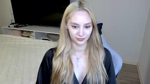 LaylaPretty001 online show from July 7, 4:15 am