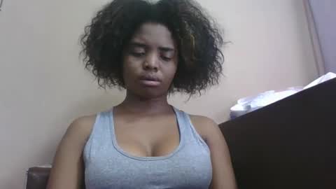 lea96546 online show from March 27, 8:26 am