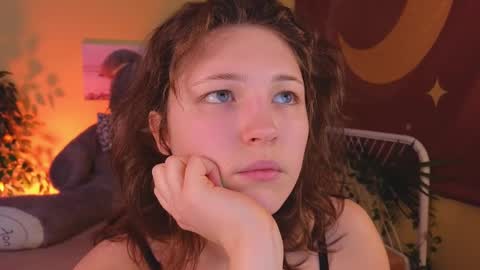 Lea online show from February 22, 5:31 pm