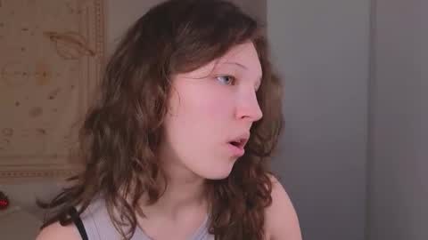 Lea online show from December 18, 9:41 pm