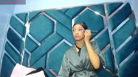 lea sewwtly online show from October 29, 1:15 pm