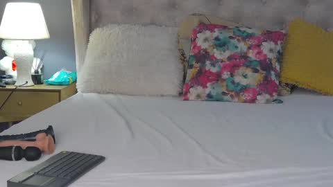 Dia online show from December 23, 5:11 am