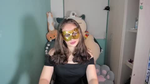 Laura online show from February 23, 4:02 am