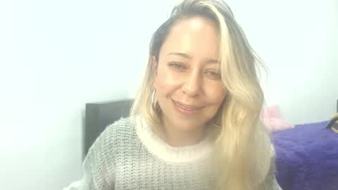 leah_susman online show from September 16, 1:24 am