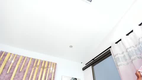 Leah  online show from March 3, 11:34 pm