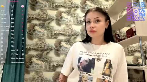 Kiki online show from May 12, 4:13 pm