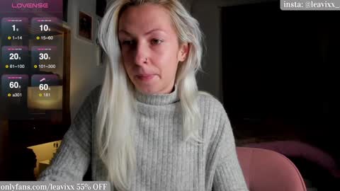 LeaVixx online show from December 22, 5:53 pm