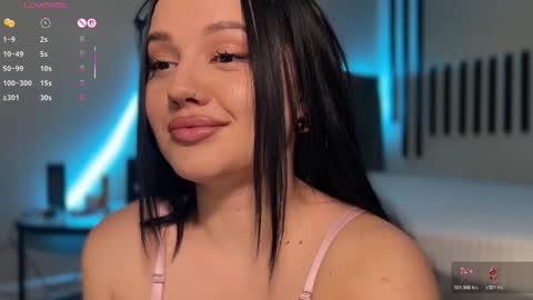 Amelie online show from February 3, 3:39 pm