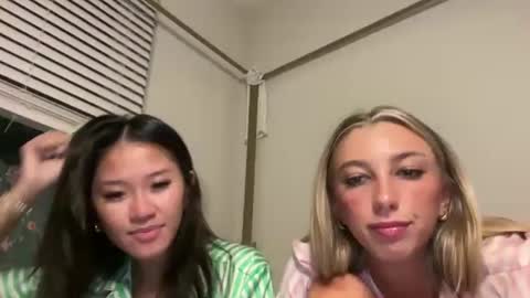 leftsharkcait online show from February 24, 1:33 am