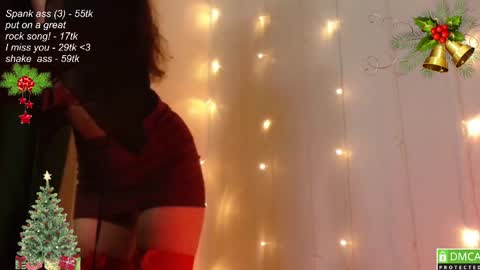 Snapshot of leia_bell chatting on December 22, 5:21 pm hey Im Leia and I love rock  online show from December 22, 5:21 pm