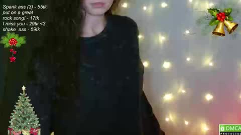 Snapshot of leia_bell chatting on January 4, 4:32 pm hey Im Leia and I love rock  online show from January 4, 4:32 pm