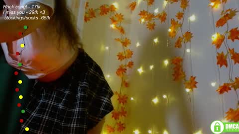 Snapshot of leia_bell chatting on October 4, 7:29 pm hey Im Leia and I love rock  online show from October 4, 7:29 pm