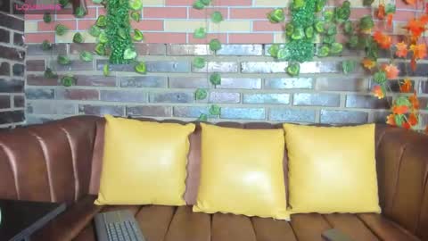 LEIGH ANGELS online show from February 15, 4:56 pm