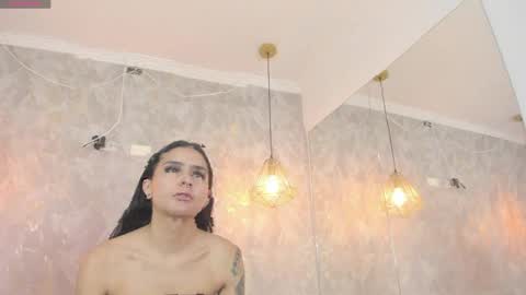 LEIGH ANGELS online show from April 5, 10:09 pm