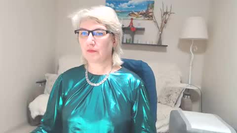 Leila Kinky online show from March 6, 3:46 am