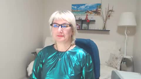 Leila Kinky online show from February 5, 12:27 pm